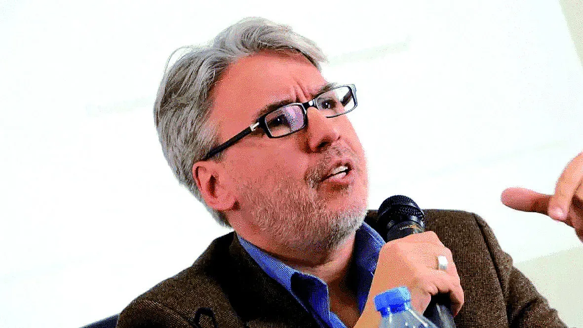 Росен Стоянов, "Галъп": Президентът дебне в засада