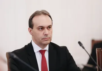 Заков е подписал за драстичен скок на заплатите в армията