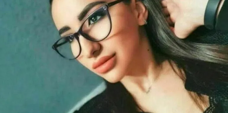 Полицайката Симона получавала 4-цифрена сума за чадър над Семерджиев