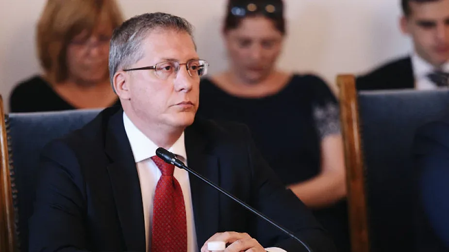 Продължаваме промяната с искане към Гешев. Какво му казаха