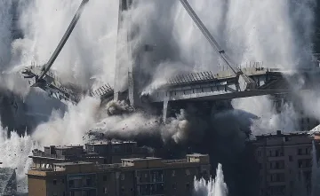 Отложиха делото за рухването на моста в Генуа, Италия