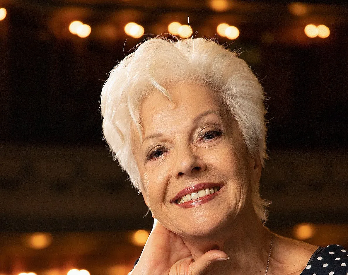 Какво направи Кабаиванска в името на Кралицата майка