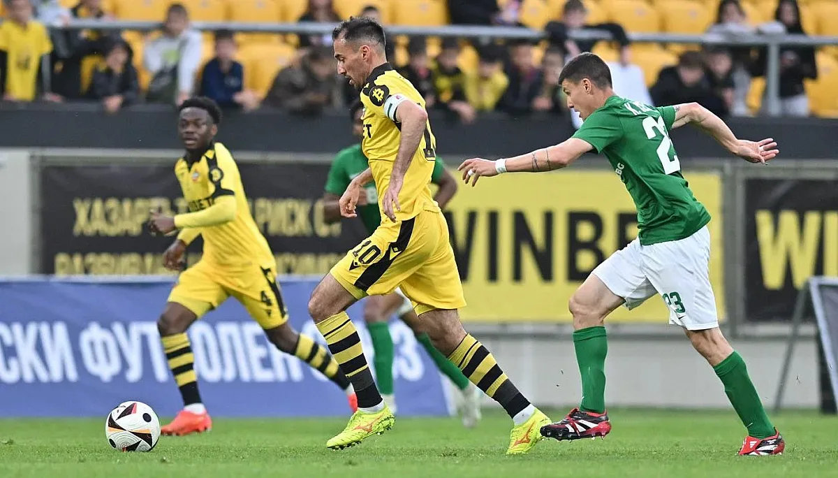 Голяма новина за българския футбол! Сделката става факт до часове