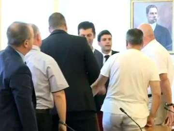 Отцепник от ИТН отсвири срещата с Кирил Петков