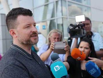 Драма с изгонен руски пълномощен министър на Летище София