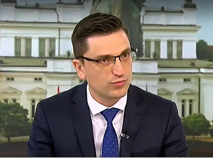 Преговарят ли ПП с Гунчева и Хиновски? Подробности от кухнята