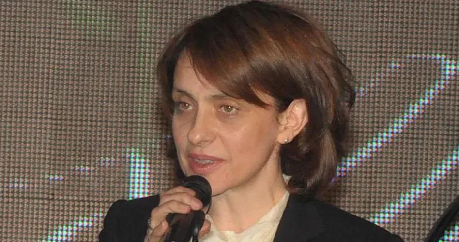 Неотразима Надежда Нейнски! Какво направи с Митрофанова