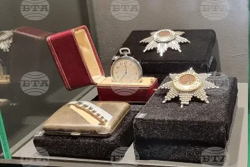 Бижута, надживели модата, показват в Националния военноисторически музей
