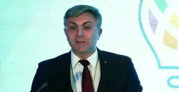 Мустафа Карадайъ очерта 5 задачи пред световните либерали