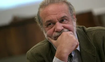 Червен картон! Топ политолог разнебити Русия