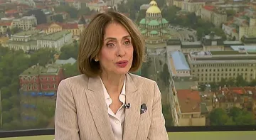 Надежда Нейнски пусна стрели към Радев