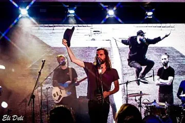 Посрещаме бургаския Джулай с P.I.F. и още 6 яки банди