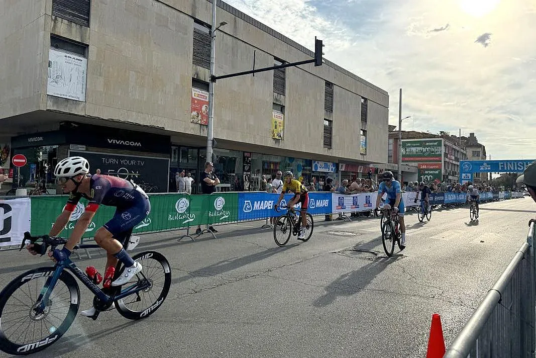 Вторият етап по ДЛОШ по колоездене минава през Казанлък