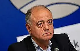 Какво слага ДБ на масата