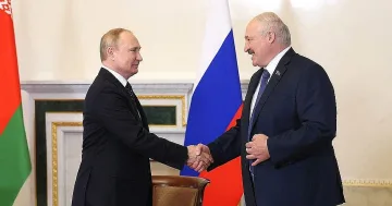 Лукашенко на крака при Путин, ще нахлуе ли в Украйна