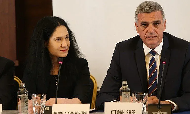 Защо Ралица Симеонова напусна Стефан Янев? Тревогата