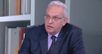Уволненият директор на Пирогов с критики към Здравното министерство