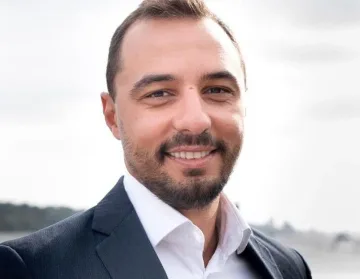 Шефът на БАИ: Важни са не само инвестициите, но и хората