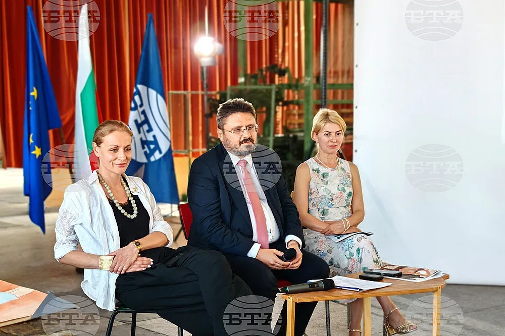 Броят на сп. ЛИК, посветен на Кристо и Жан-Клод, бе представен в Габрово