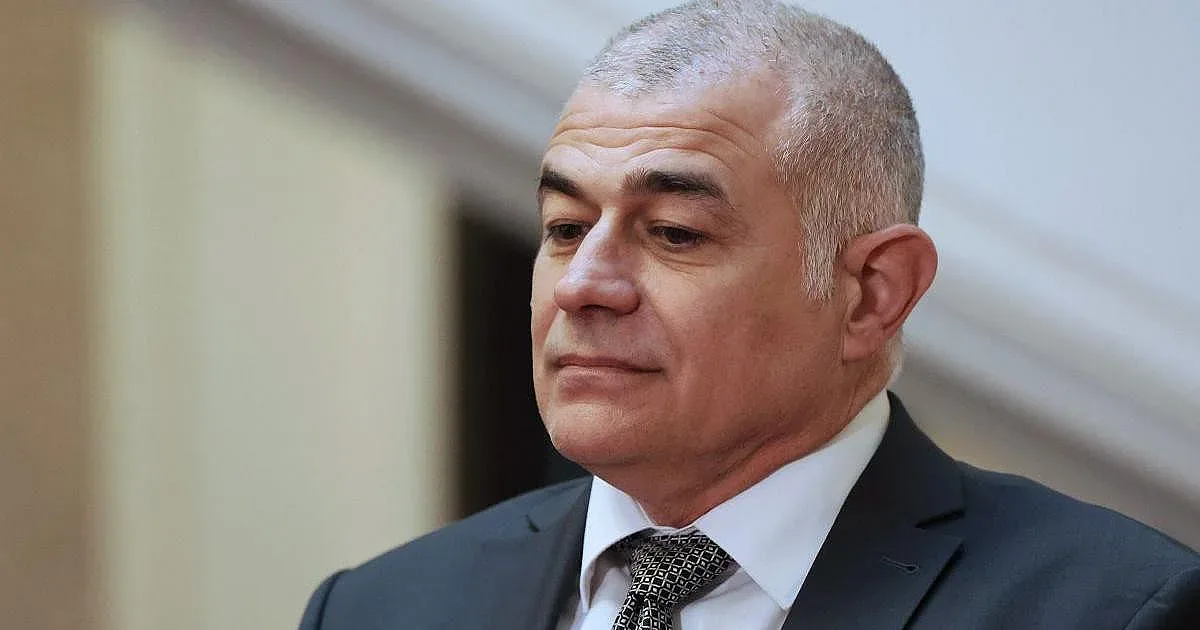 Социалният министър предупреди пенсионерите да се готвят за най-лошото