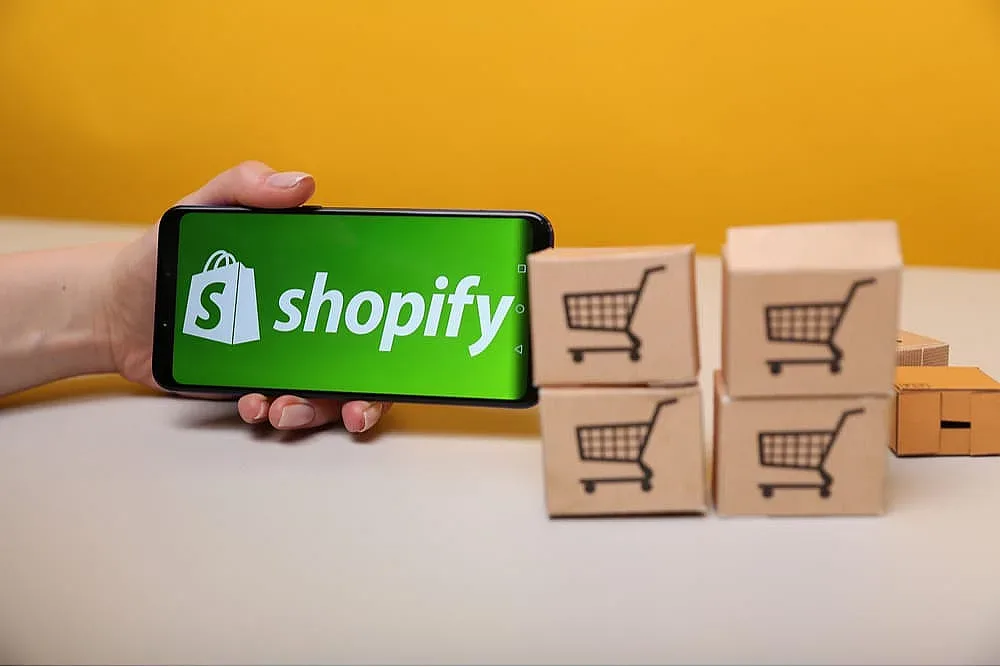 Twitter започва партньорство с Shopify