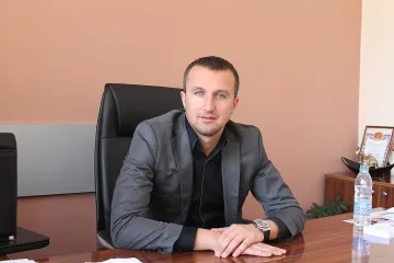 Кметът на Белица оглави протест. Общините са пред фалит, Петков да си ходи