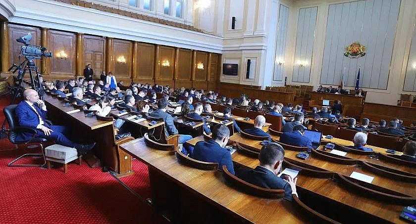 Липса на кворум провали заседанието на парламента