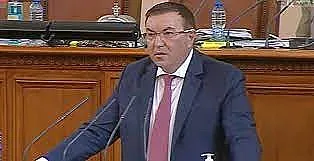 Кое е по-малкото зло за ГЕРБ - правителството да остане или избори
