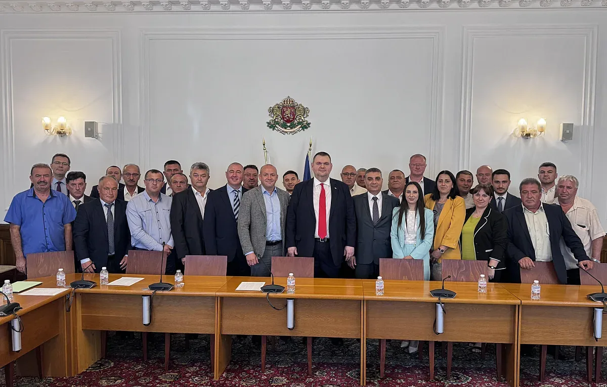 Пеевски обяви нова цел - работа и доходи за хората