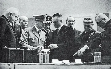 Мразеха ли Бог любимите индустриалци на Хитлер?