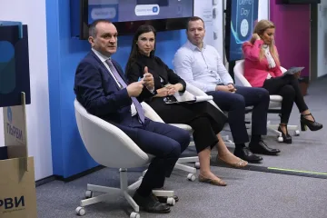 Над шест пъти повече разговори с изкуствения интелект на ОББ Кейт