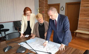 Караджов каза на посланичка кога ще ремонтира Дунав мост