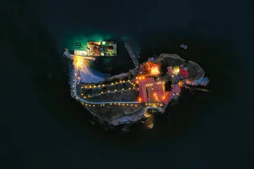 Цяло лято на остров Света Анастасия ще има интересни вечерни концерти и представления