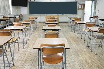 Скандал с националните изпити: Защо авторът на "Талисманът" взриви мрежите