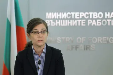 Северна Македония победи, тайно изслушват Генчовска в парламента