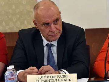 Шефът на БНБ предупреди за два риска заради инфлацията