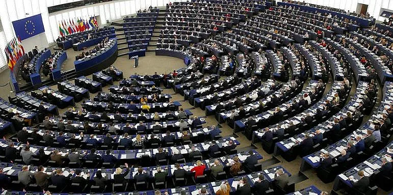 2 комисии в Европарламента със съдбовно решение за газ и ядрена енергия