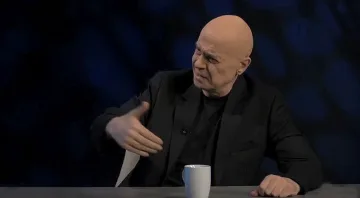 Македонияяя! Няма прошка, Слави слага кръст на коалицията