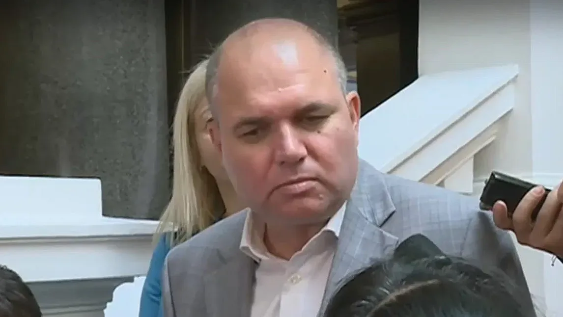 Владислав Панев каза как се убеждават депутати. Пари или идеи