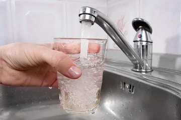 Къде цената на водата скача с 60%?