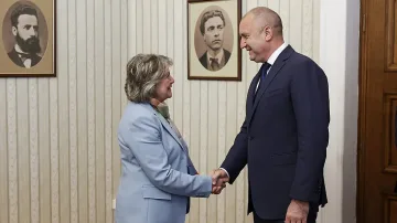 Радев обсъди европейската политика на сближаване с еврокомисар Ферейра