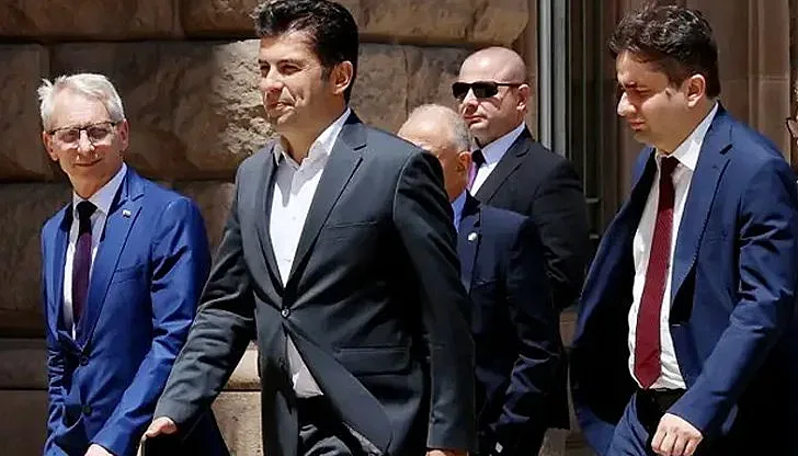 Земетресение в "Промяната". Корупцията цепи коалицията