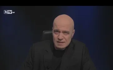 Слави смаза Петков и Василев. Разкри голямото източване на 9 млрд.