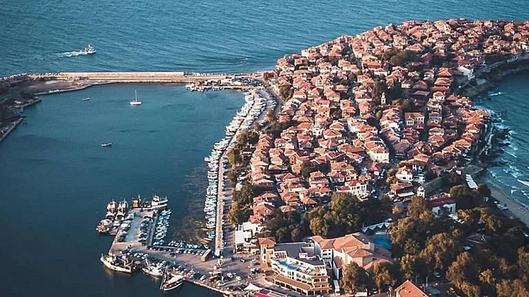 Паника в Созопол. Какво правят руснаците