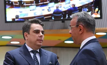 Асен Василев с нова версия за проблемите със Северна Македония
