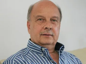 Георги Марков слисан от черните списъци. Комунистически проект