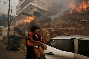 Пожарите в Гърция започнаха. Ад край Атина