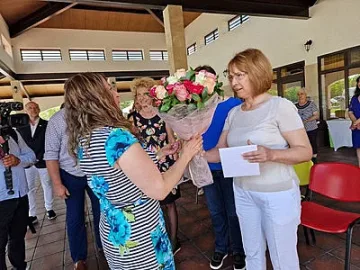 Кметът на Казанлък разговаря с американския посланик за възстановяването на НЧ “Светлина“ в град Шипка