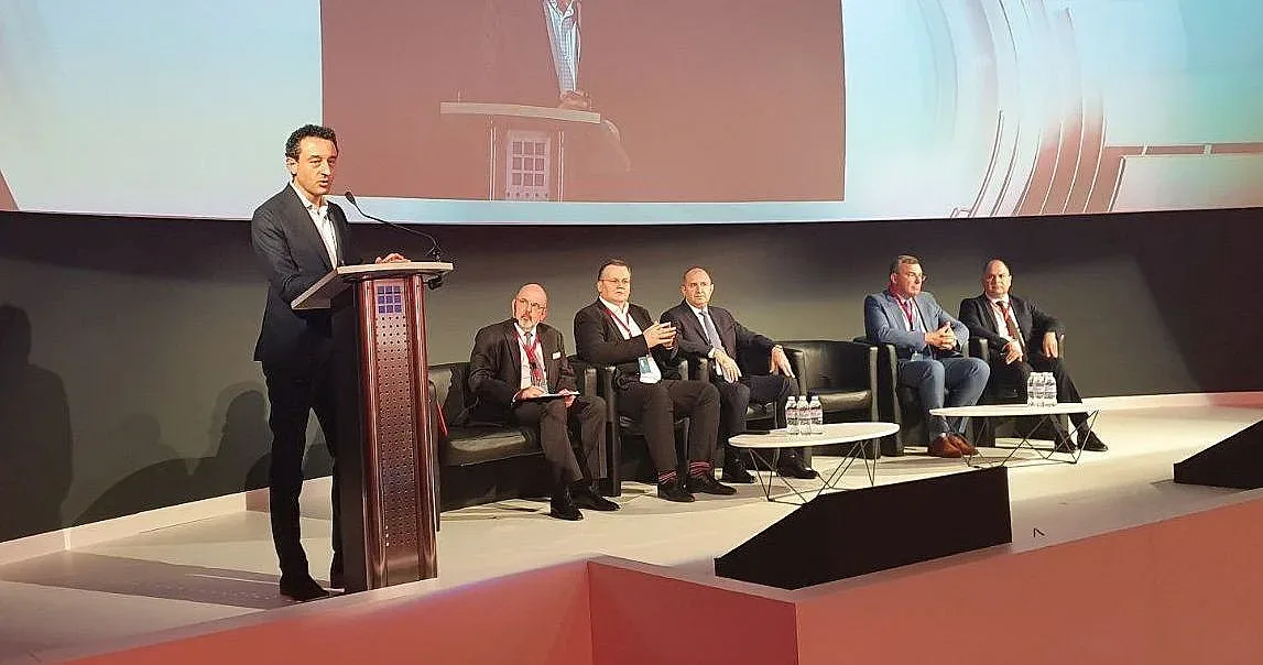 Кабинетът с мощна подкрепа за автомобилната индустрия, идеята