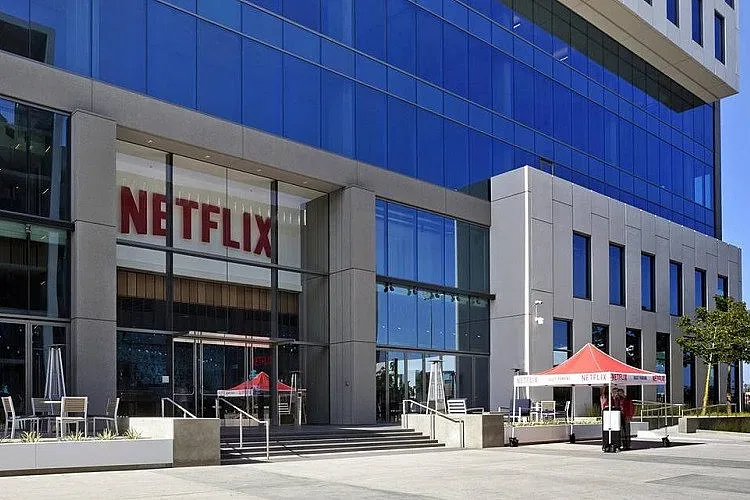 Netflix потвърждава спирането на услугата си в Русия